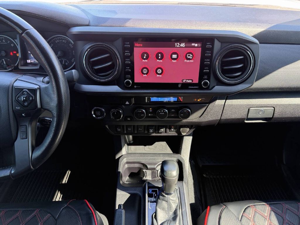 2021 Toyota Tacoma Image 17