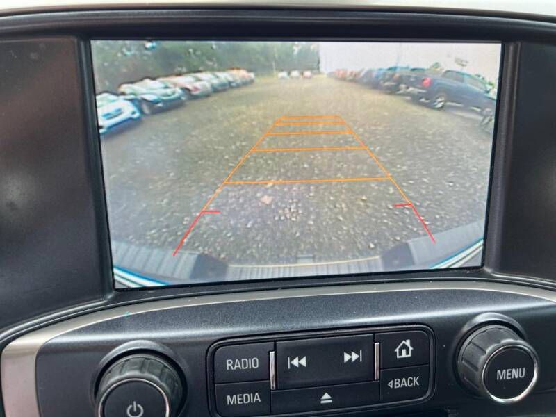 2015 Chevrolet Silverado 1500 Image 17