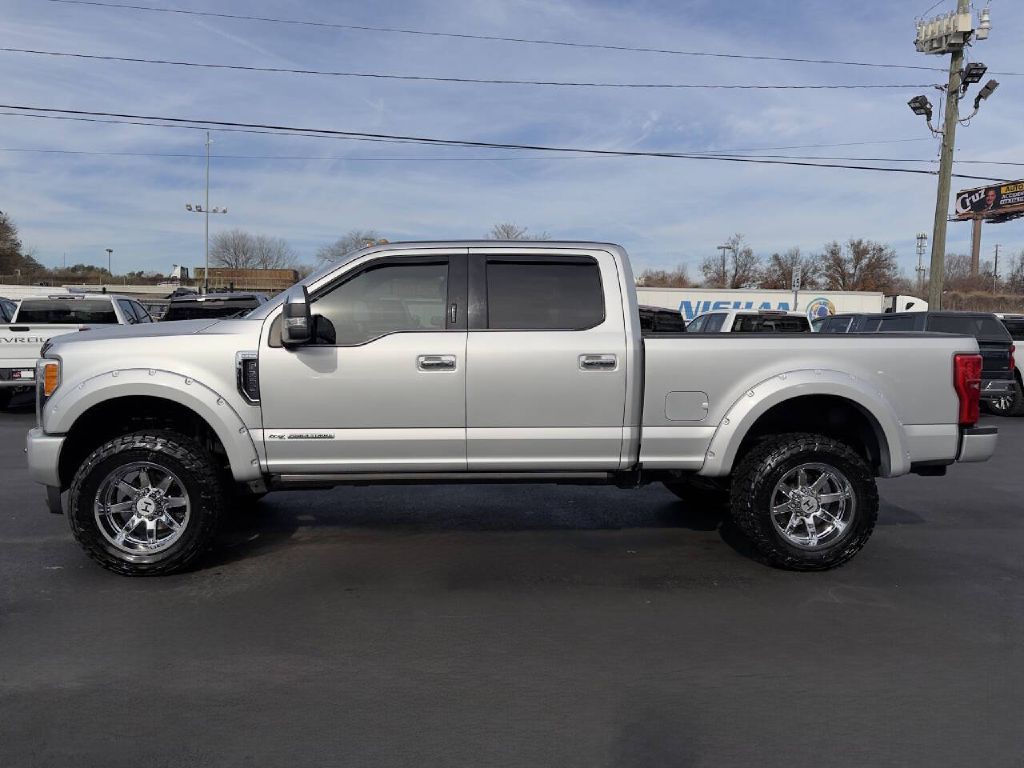 2017 Ford F-350 Image 4