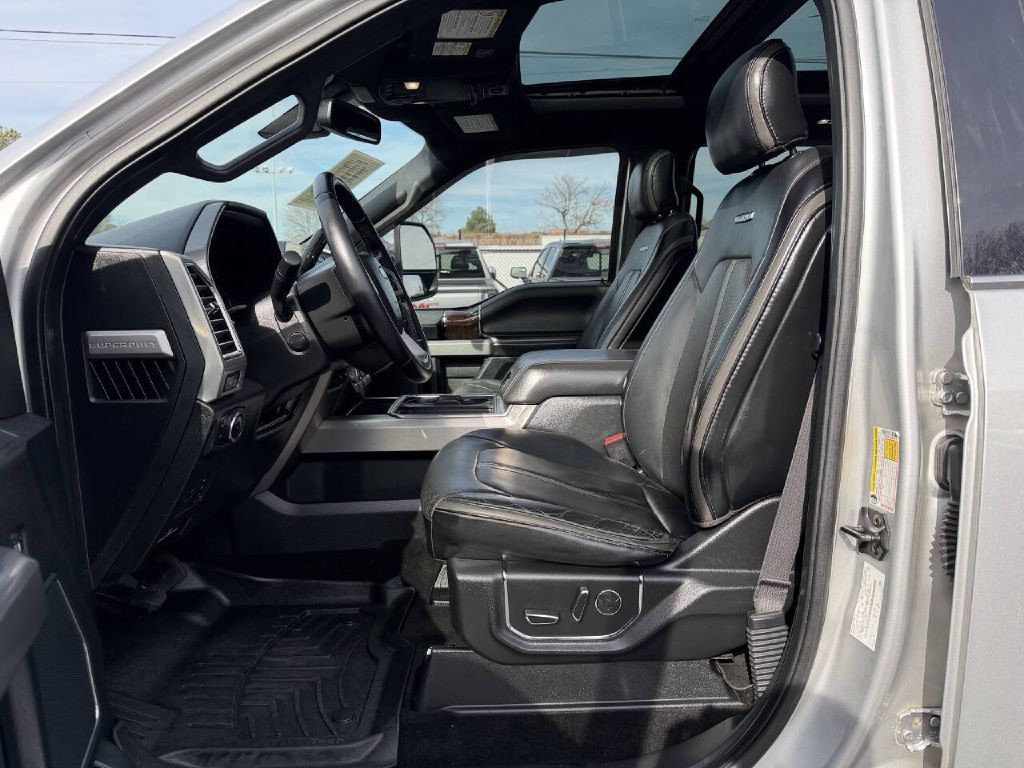 2017 Ford F-350 Image 9