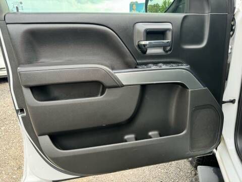 2017 Chevrolet Silverado 1500 Image 19