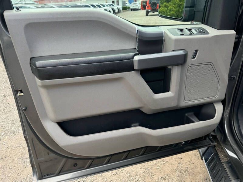 2015 Ford F-150 Image 10