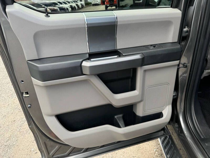 2015 Ford F-150 Image 12