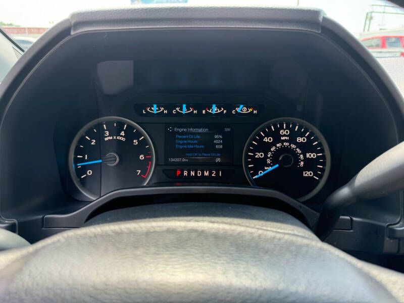 2015 Ford F-150 Image 21