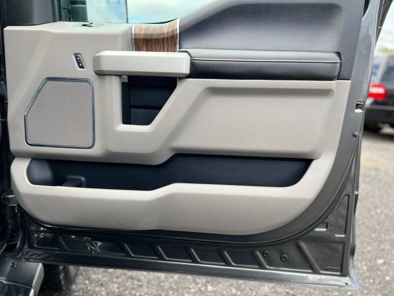 2018 Ford F-150 Image 17