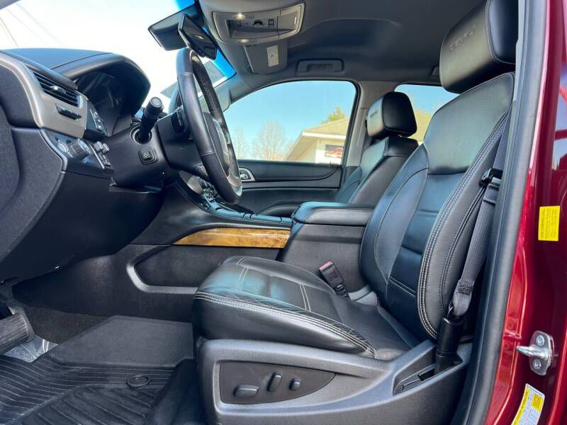 2017 GMC Yukon Image 8