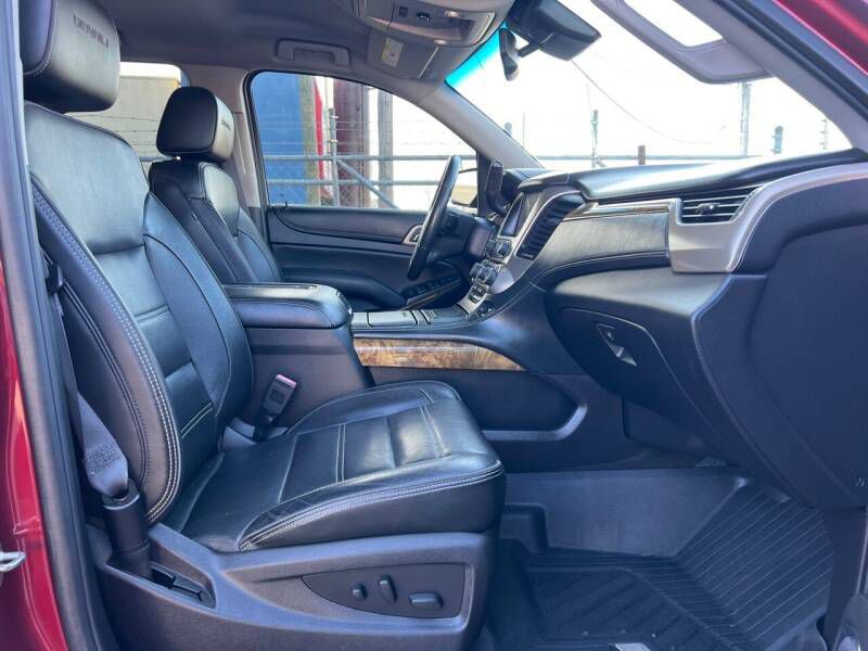 2017 GMC Yukon Image 17