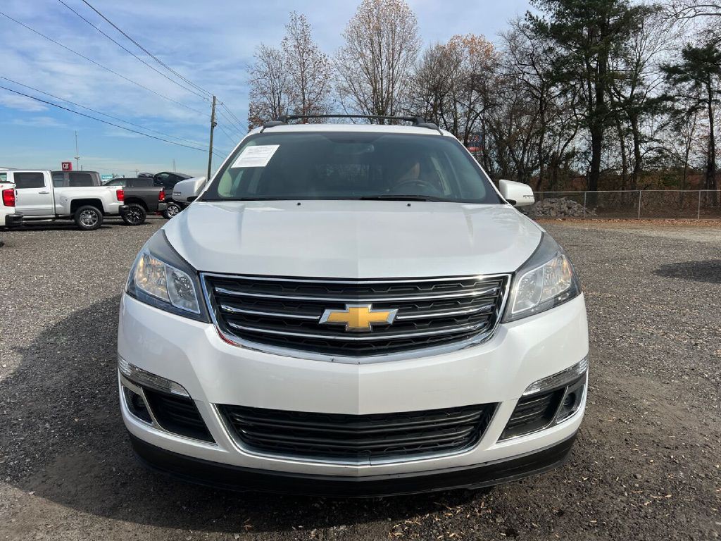 2017 Chevrolet Traverse Image 3