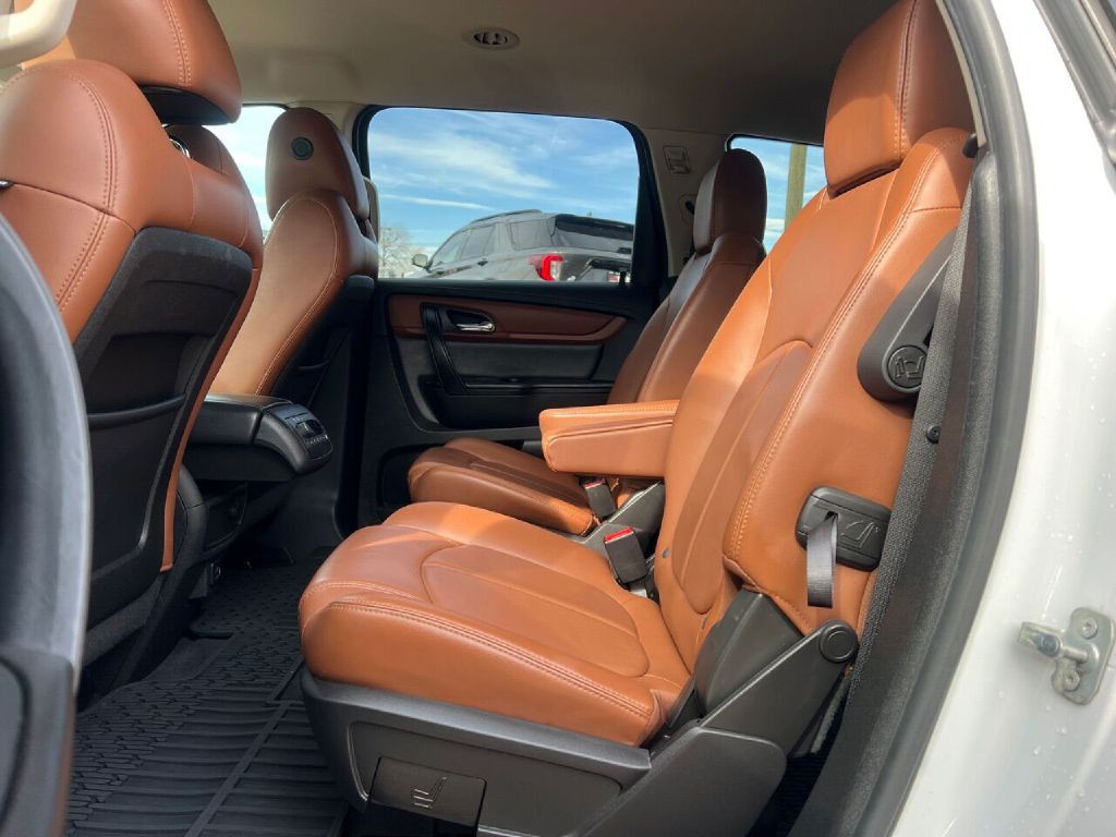 2017 Chevrolet Traverse Image 9