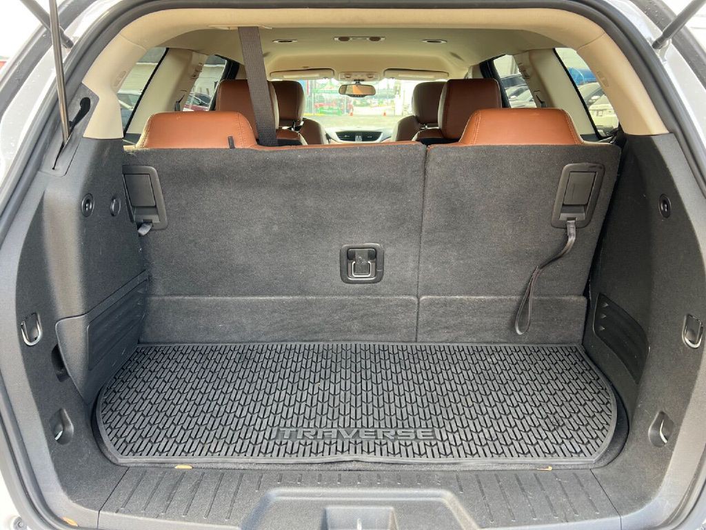2017 Chevrolet Traverse Image 12