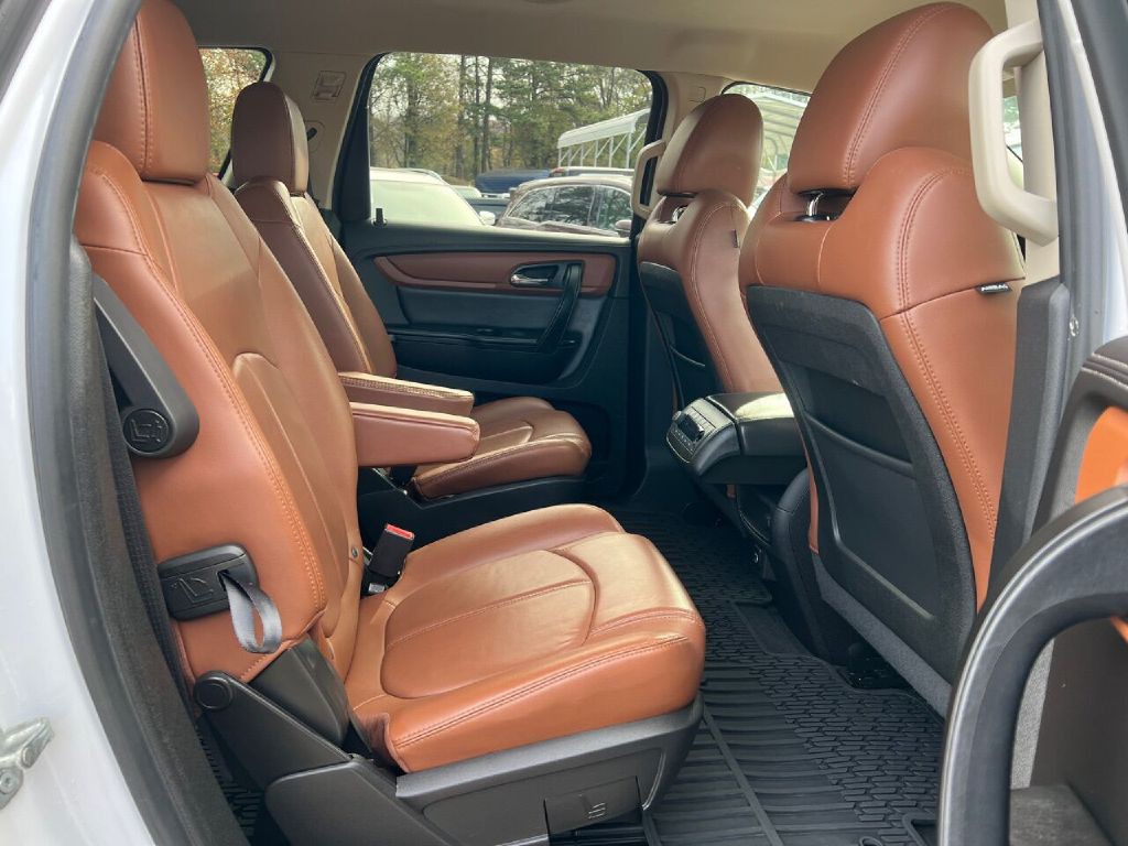 2017 Chevrolet Traverse Image 13