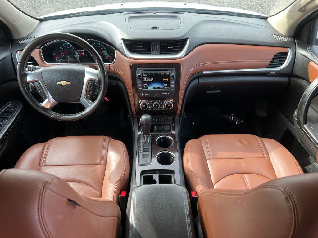 2017 Chevrolet Traverse Image 16