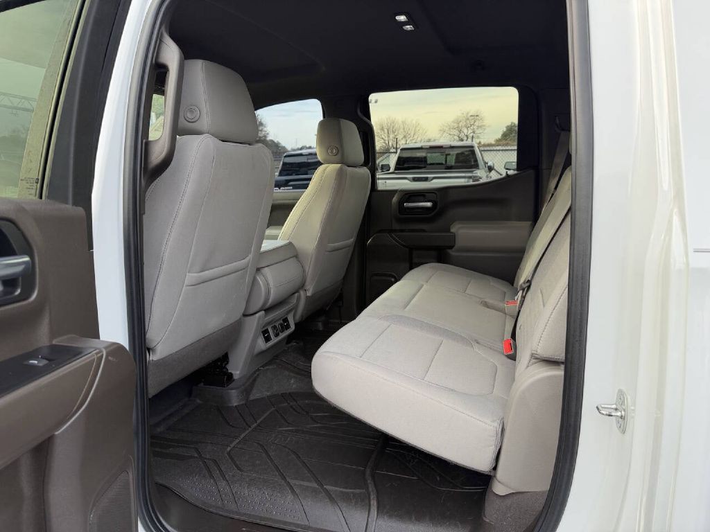 2019 Chevrolet Silverado 1500 Image 11