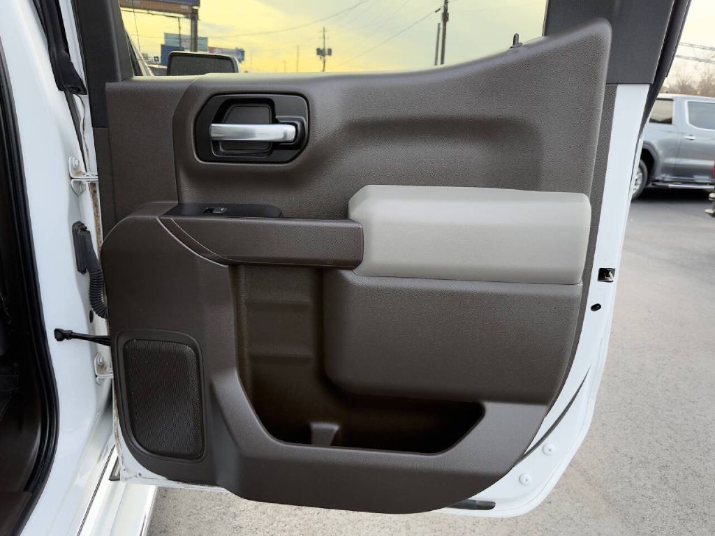 2019 Chevrolet Silverado 1500 Image 23