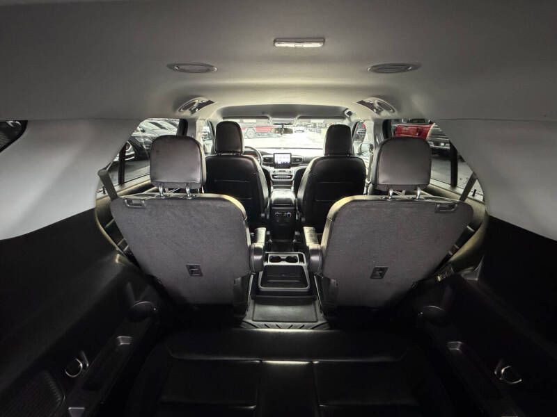 2021 Ford Explorer Image 14