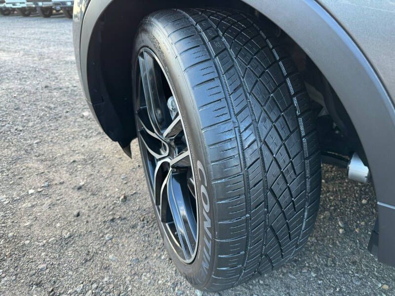 2015 Ford Explorer Image 19