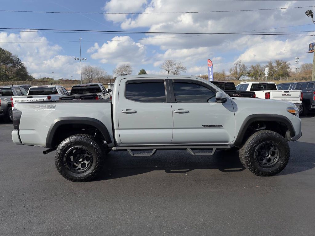 2019 Toyota Tacoma Image 5