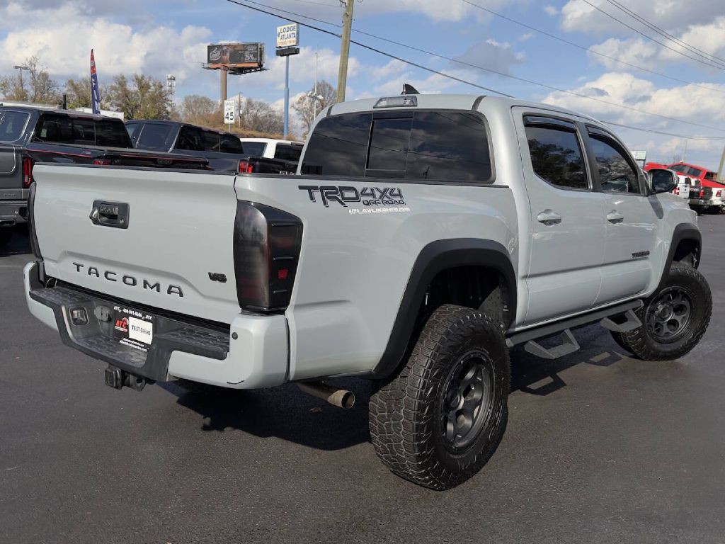 2019 Toyota Tacoma Image 8