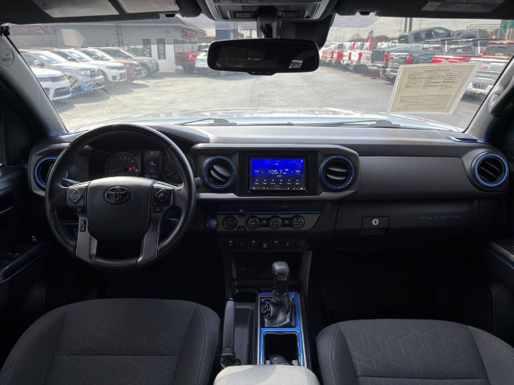 2019 Toyota Tacoma Image 13