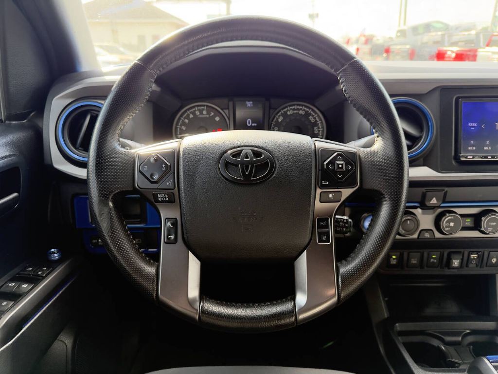 2019 Toyota Tacoma Image 15