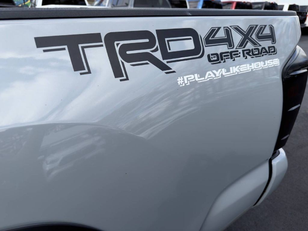 2019 Toyota Tacoma Image 21