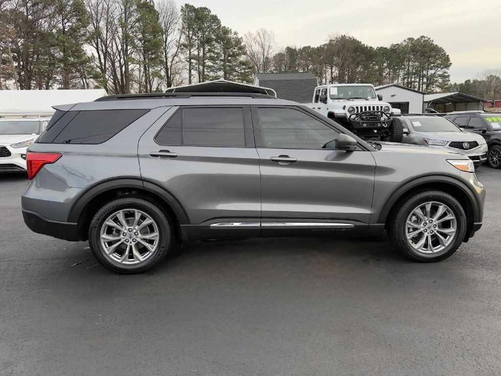 2021 Ford Explorer Image 6