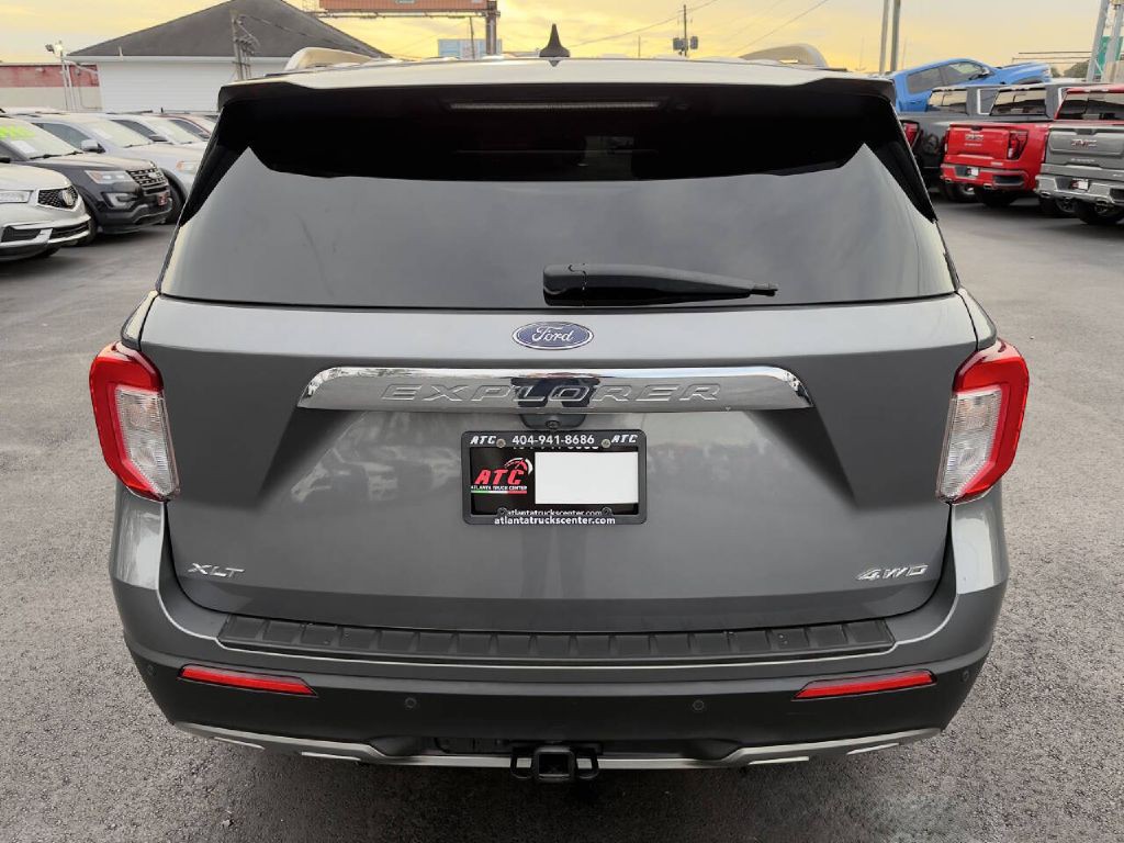 2021 Ford Explorer Image 8