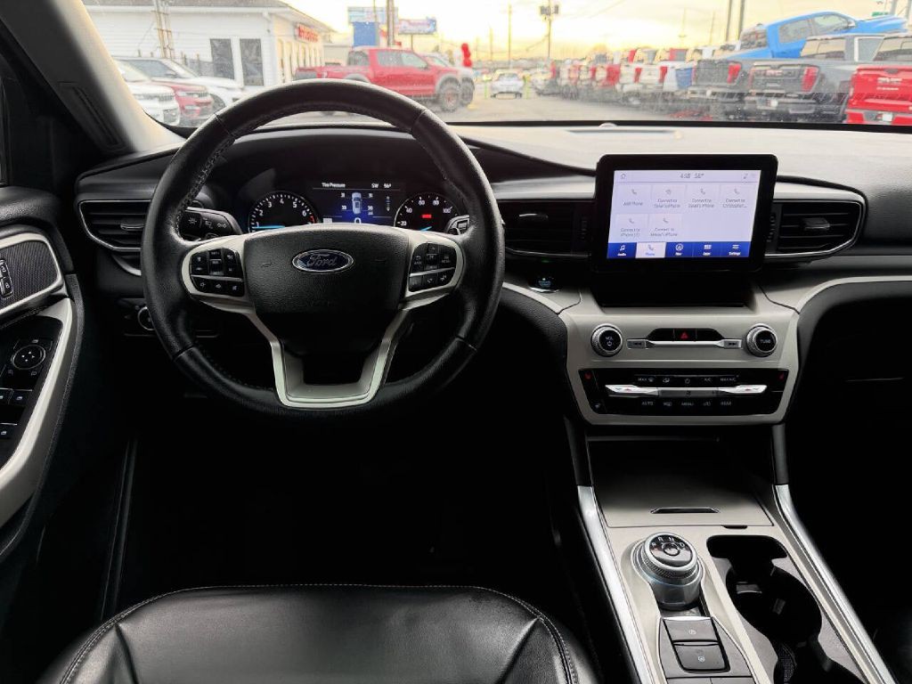 2021 Ford Explorer Image 17