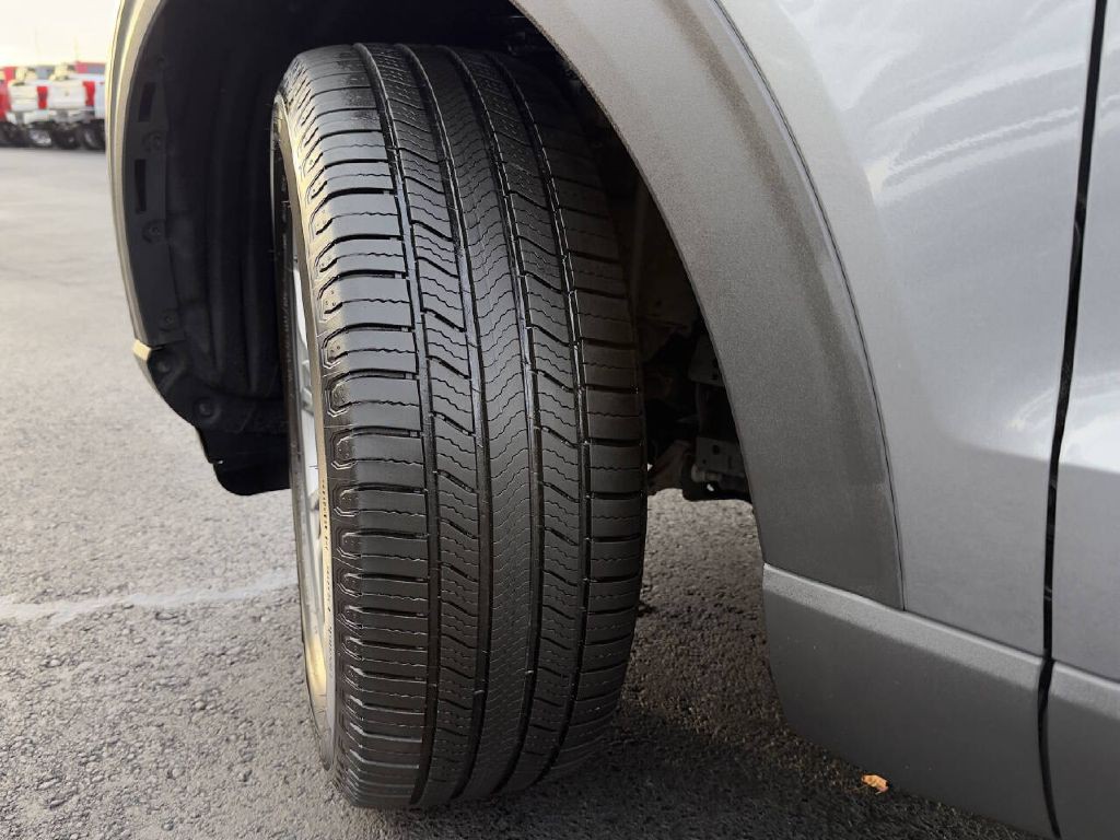 2021 Ford Explorer Image 26