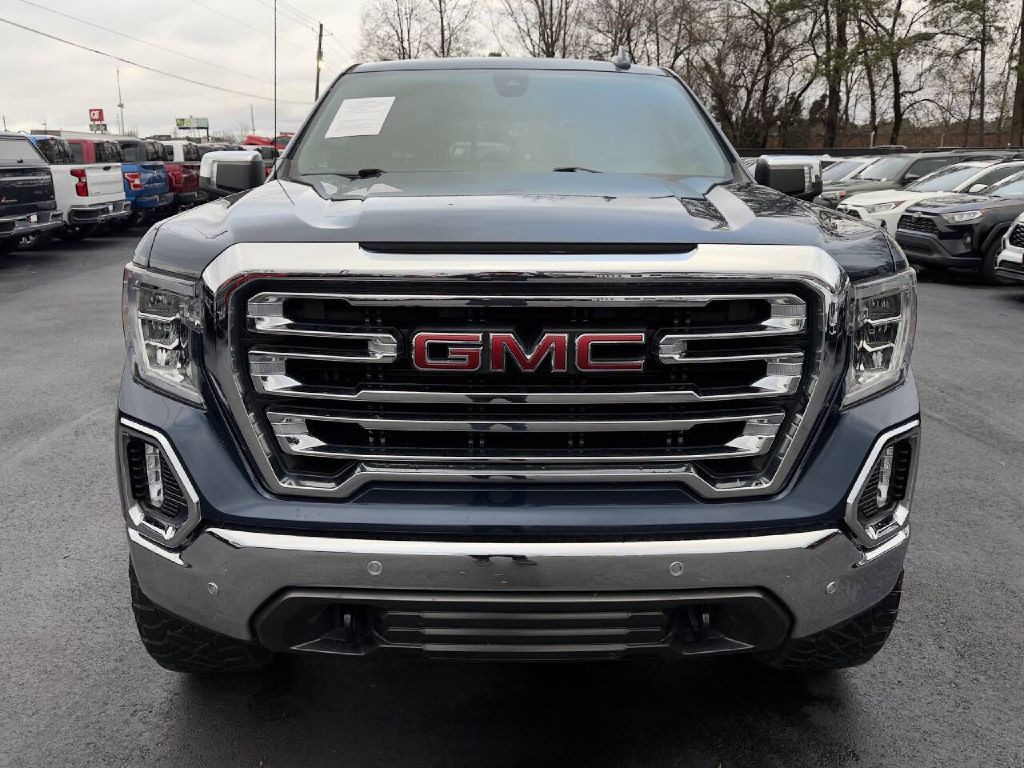2019 GMC Sierra Image 2