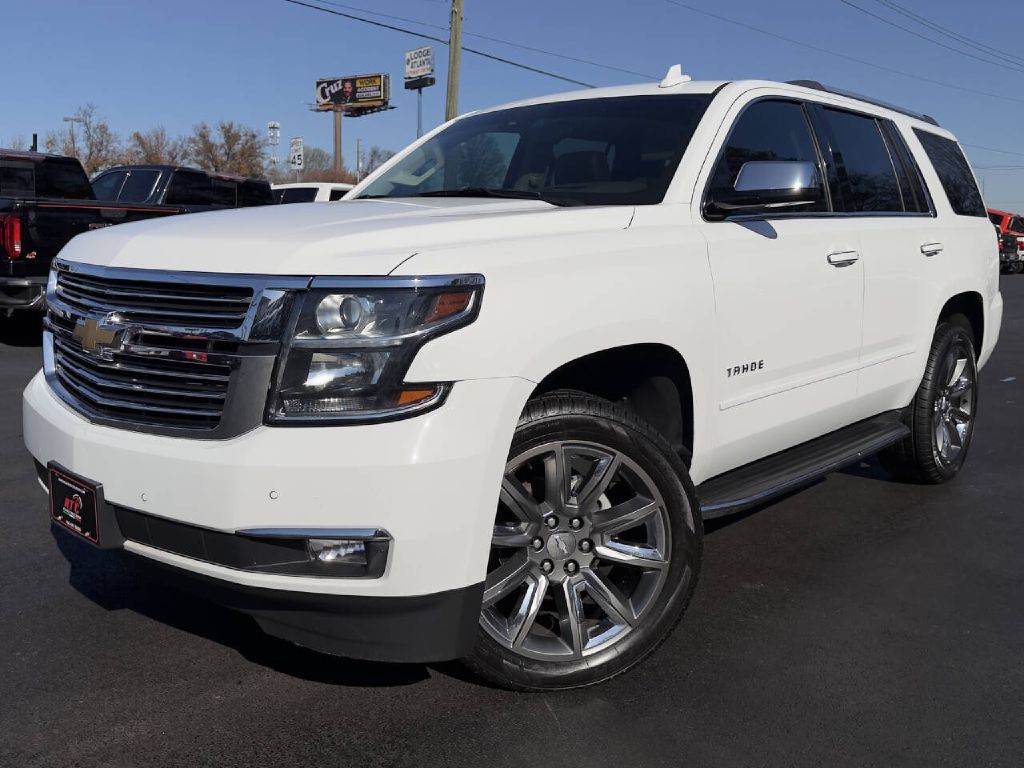 2017 Chevrolet Tahoe Image 2