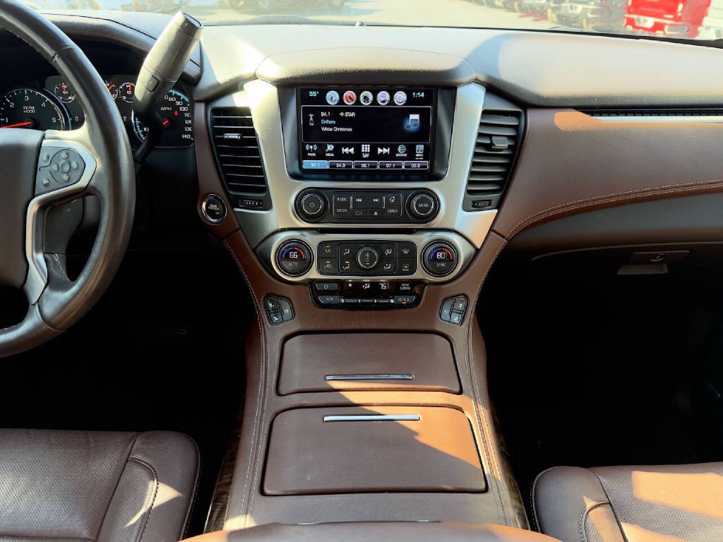 2017 Chevrolet Tahoe Image 17