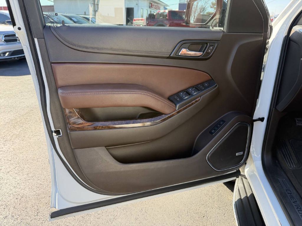 2017 Chevrolet Tahoe Image 22