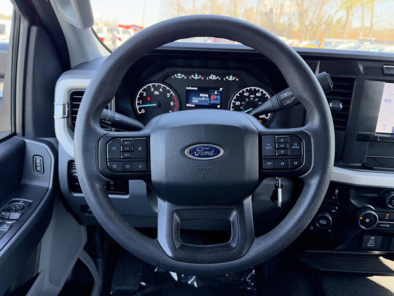 2023 Ford F-250 Image 15