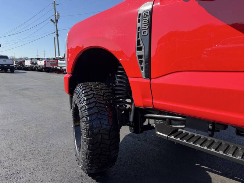 2023 Ford F-250 Image 23