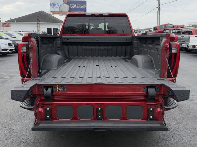 2024 GMC Sierra Image 10
