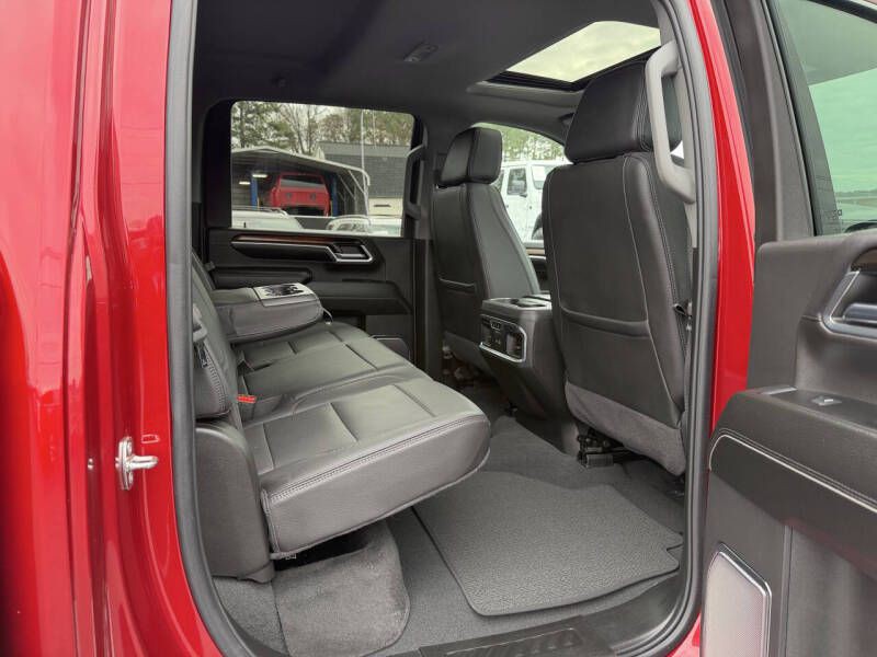 2024 GMC Sierra Image 14