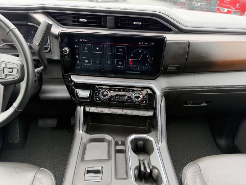 2024 GMC Sierra Image 18