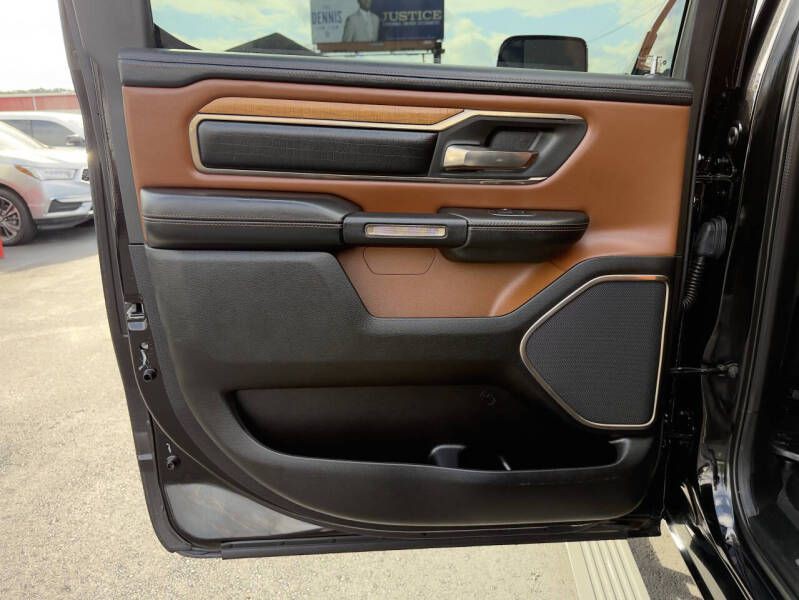 2019 RAM 1500 Image 22