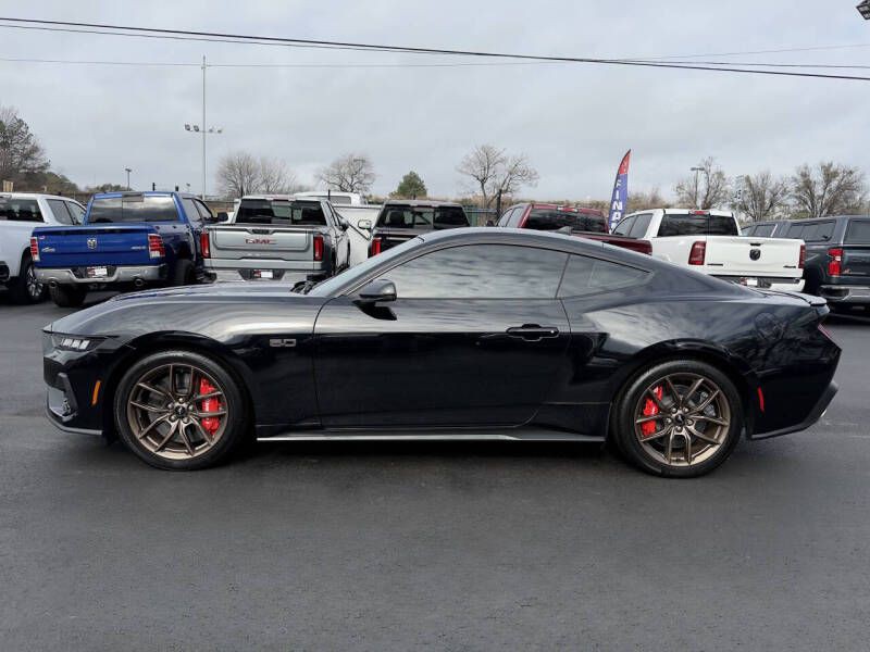 2024 Ford Mustang Image 8