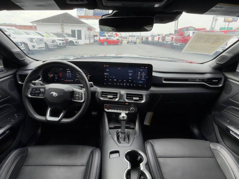 2024 Ford Mustang Image 14