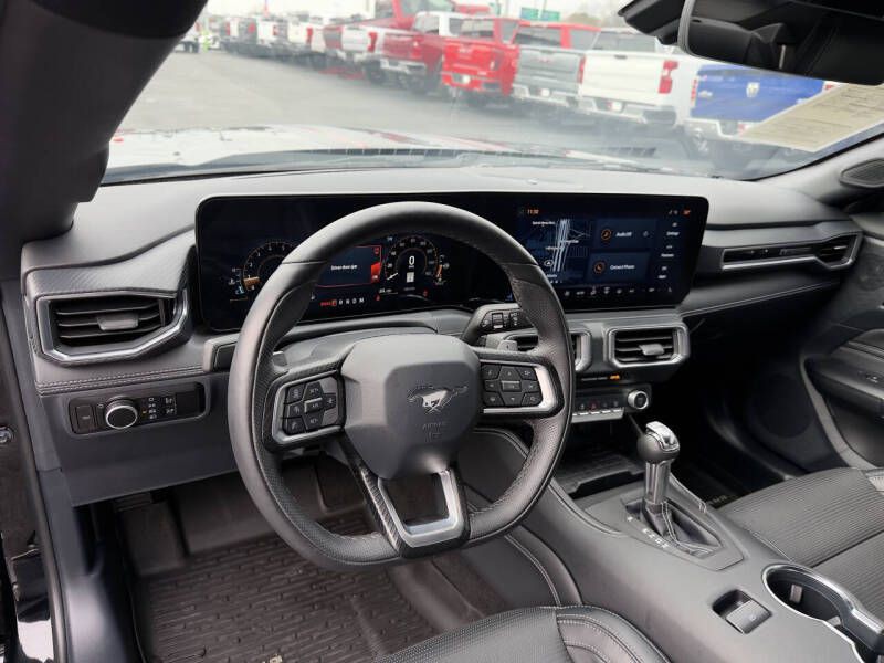 2024 Ford Mustang Image 19