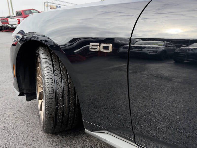 2024 Ford Mustang Image 24