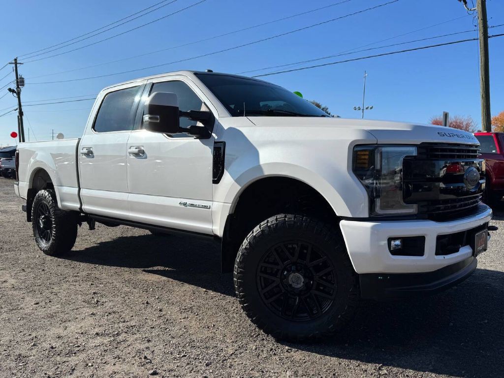 2017 Ford F-350 Image 3