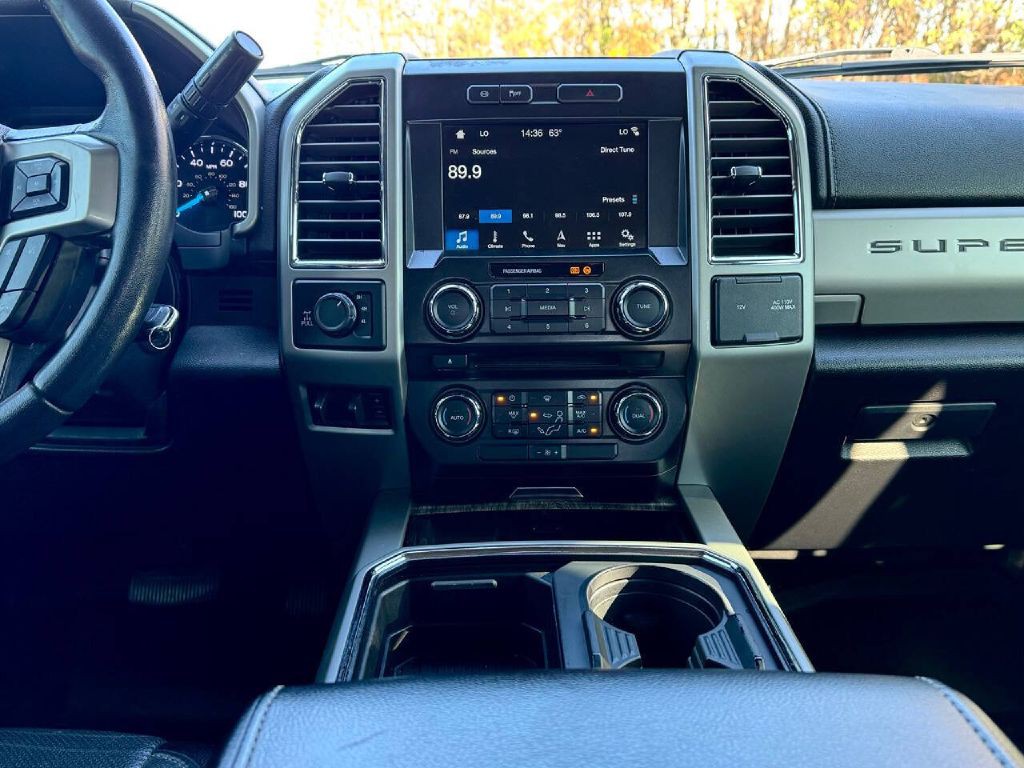 2017 Ford F-350 Image 24