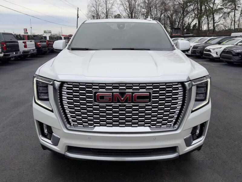 2021 GMC Yukon Image 4