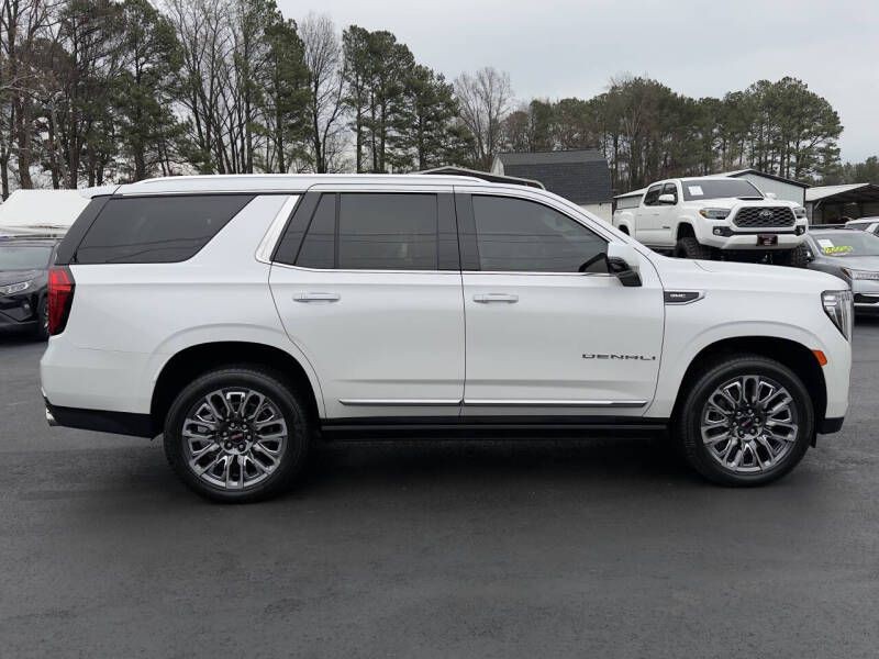 2021 GMC Yukon Image 7