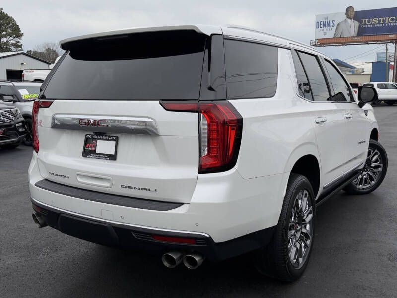 2021 GMC Yukon Image 10