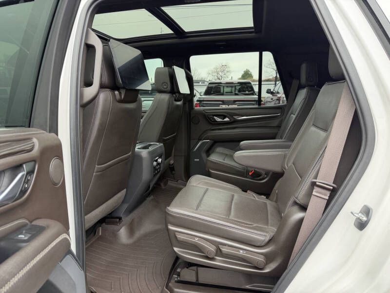 2021 GMC Yukon Image 12