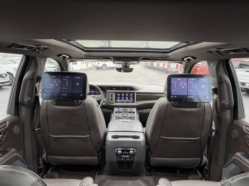 2021 GMC Yukon Image 18
